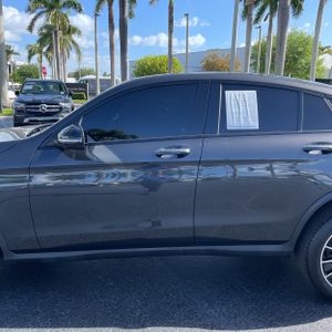 MERCEDES-BENZ GLC - 4