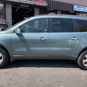 CHEVROLET TRAVERSE LT - 4