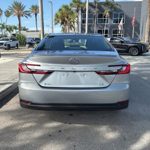 صورة 7 لـ 2025 Toyota CAMRY LE