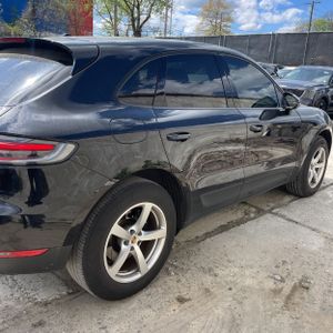 PORSCHE MACAN BASE - 9