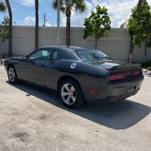 DODGE CHALLENGER SXT - 5