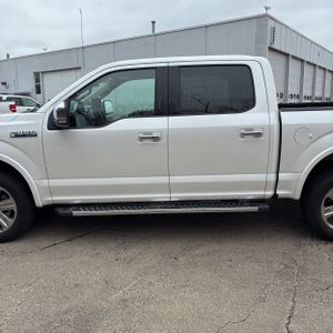Ford F-150 Lariat - 4