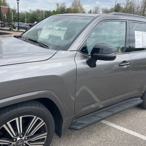 LEXUS LX 600 LUXURY - 2