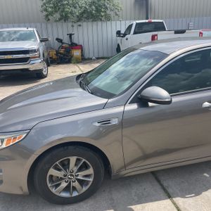 KIA OPTIMA LX TURBO - 2