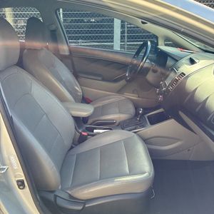 صورة مصغرة 31 لـ 2014 KIA FORTE EX