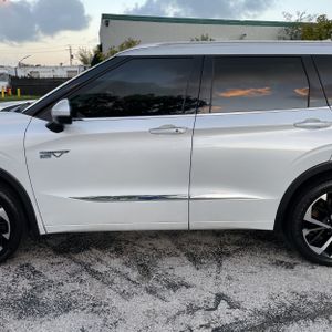 MITSUBISHI OUTLANDER PHEV SEL S-AWC - 4