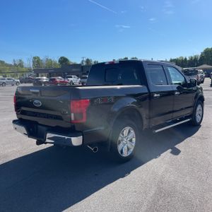 FORD F-150 LARIAT - 8
