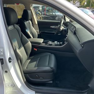 صورة مصغرة 33 لـ 2026 Genesis GV70 2.5T STANDARD