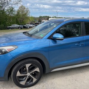 HYUNDAI TUCSON SPORT - 2