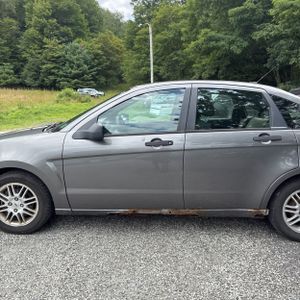 2010 FORD FOCUS SE — фото 4