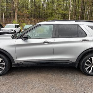 FORD EXPLORER ST - 4