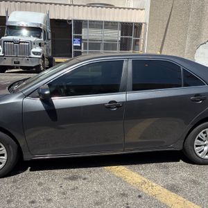 2012 Toyota CAMRY LE photo 3