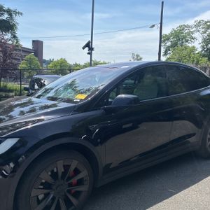 TESLA MODEL X PLAID - 2