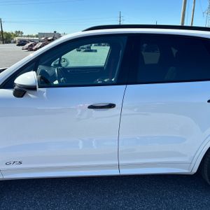 صورة 4 لـ 2021 Porsche CAYENNE GTS
