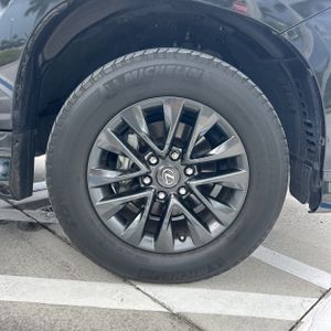 صورة مصغرة 20 لـ 2023 Lexus GX 460 BASE
