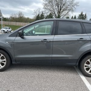 FORD ESCAPE SE - 4