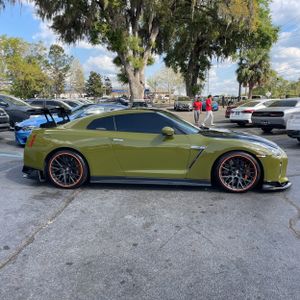 NISSAN GT-R PREMIUM - 10