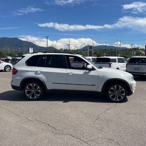 صورة 10 لـ 2013 BMW X5 XDRIVE50I