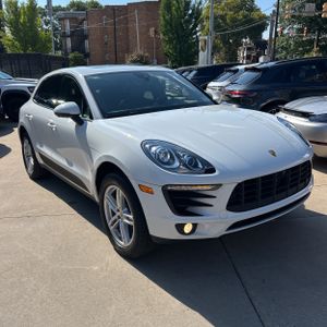 صورة 12 لـ 2018 Porsche MACAN BASE