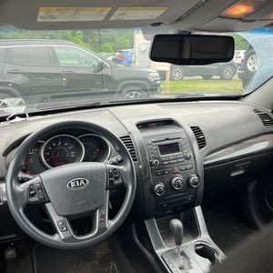 صورة مصغرة 35 لـ 2011 KIA SORENTO LX