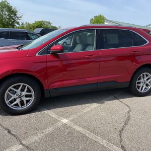 FORD EDGE SEL - 3