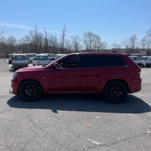 JEEP GRAND CHEROKEE SRT - 3