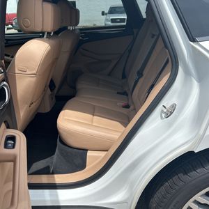 2019 Porsche MACAN BASE — миниатюра 33