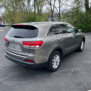 KIA SORENTO L - 8