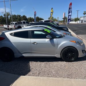 HYUNDAI VELOSTER TURBO - 9