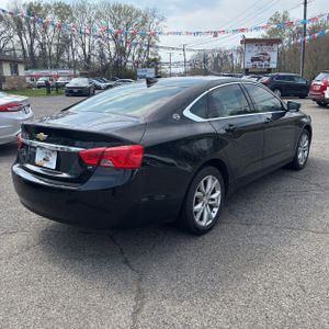 CHEVROLET IMPALA LT - 8