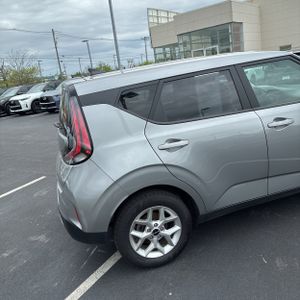 KIA SOUL LX - 9