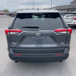 TOYOTA RAV4 - 7