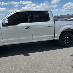 FORD F-150 XLT - 4