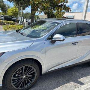 2026 Lexus RX 450H+ PREMIUM — фото 2