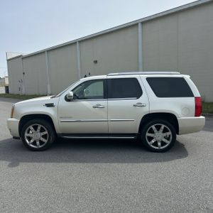 CADILLAC ESCALADE LUXURY - 3
