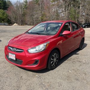 HYUNDAI ACCENT GLS - 1