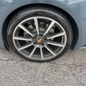 2017 Porsche 911 CARRERA — миниатюра 18