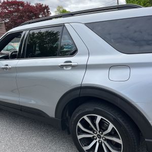 FORD EXPLORER ST - 6