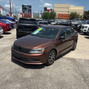 صورة 1 لـ 2016 Volkswagen JETTA 1.4T SE