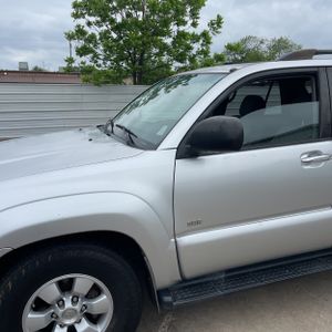 TOYOTA 4RUNNER - 2