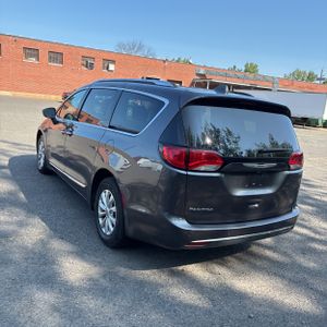 صورة 5 لـ 2019 Chrysler PACIFICA TOURING L
