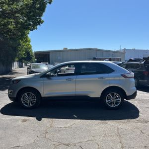 FORD EDGE SEL - 2
