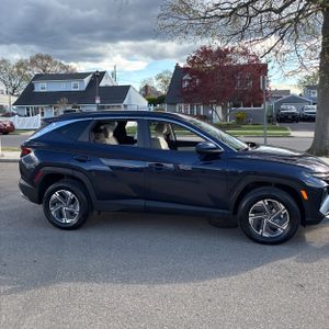 HYUNDAI TUCSON HYBRID BLUE - 10