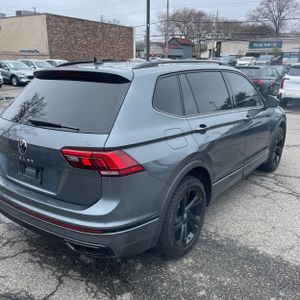 VOLKSWAGEN TIGUAN SE R-LINE BLACK - 8