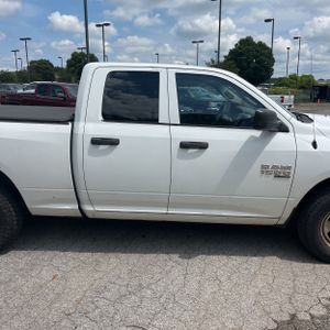 2019 RAM 1500 CLASSIC TRADESMAN — фото 11