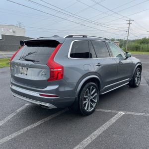 2017 Volvo XC90 T6 MOMENTUM — фото 8