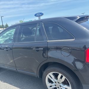 FORD EDGE SEL - 6