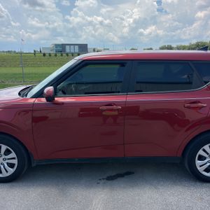 2021 KIA SOUL LX — фото 4