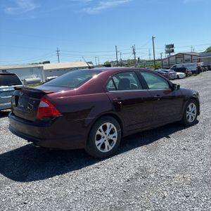 FORD FUSION SE - 8