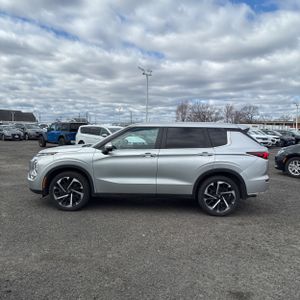 MITSUBISHI OUTLANDER SE 2.5 S-AWC - 3